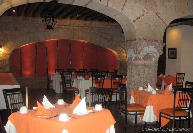 Mision Catedral Morelia Restaurang bild